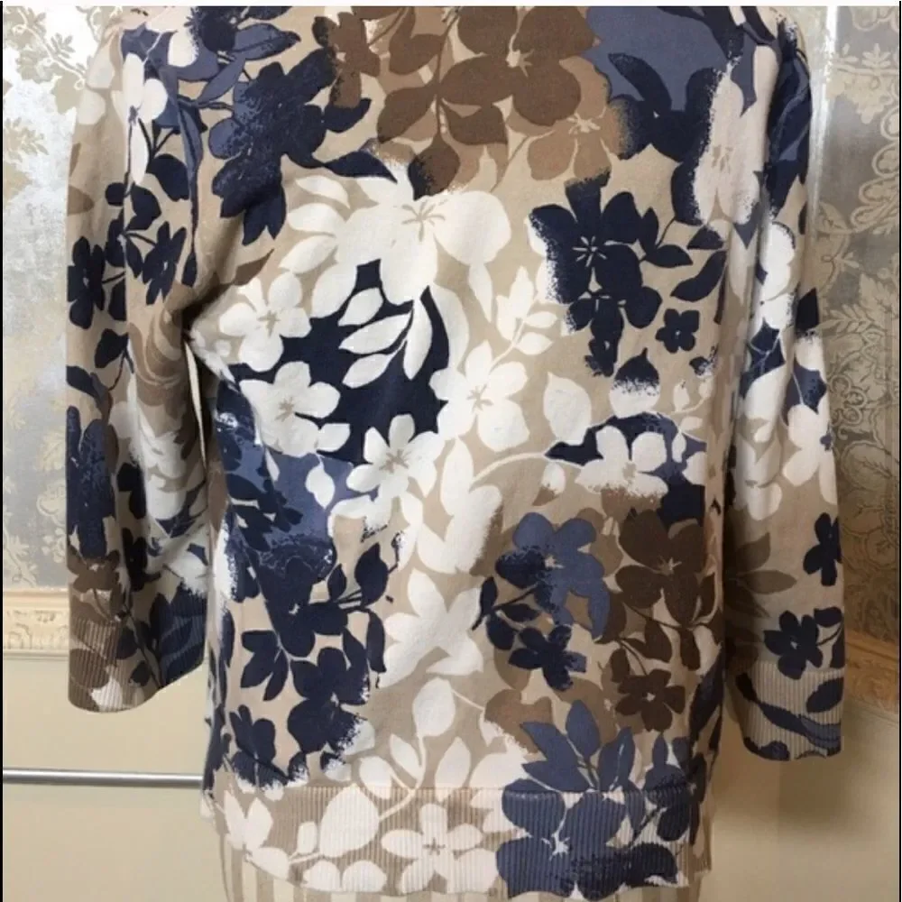 BEAUTIFUL FLORAL 3/4 Length Sweater